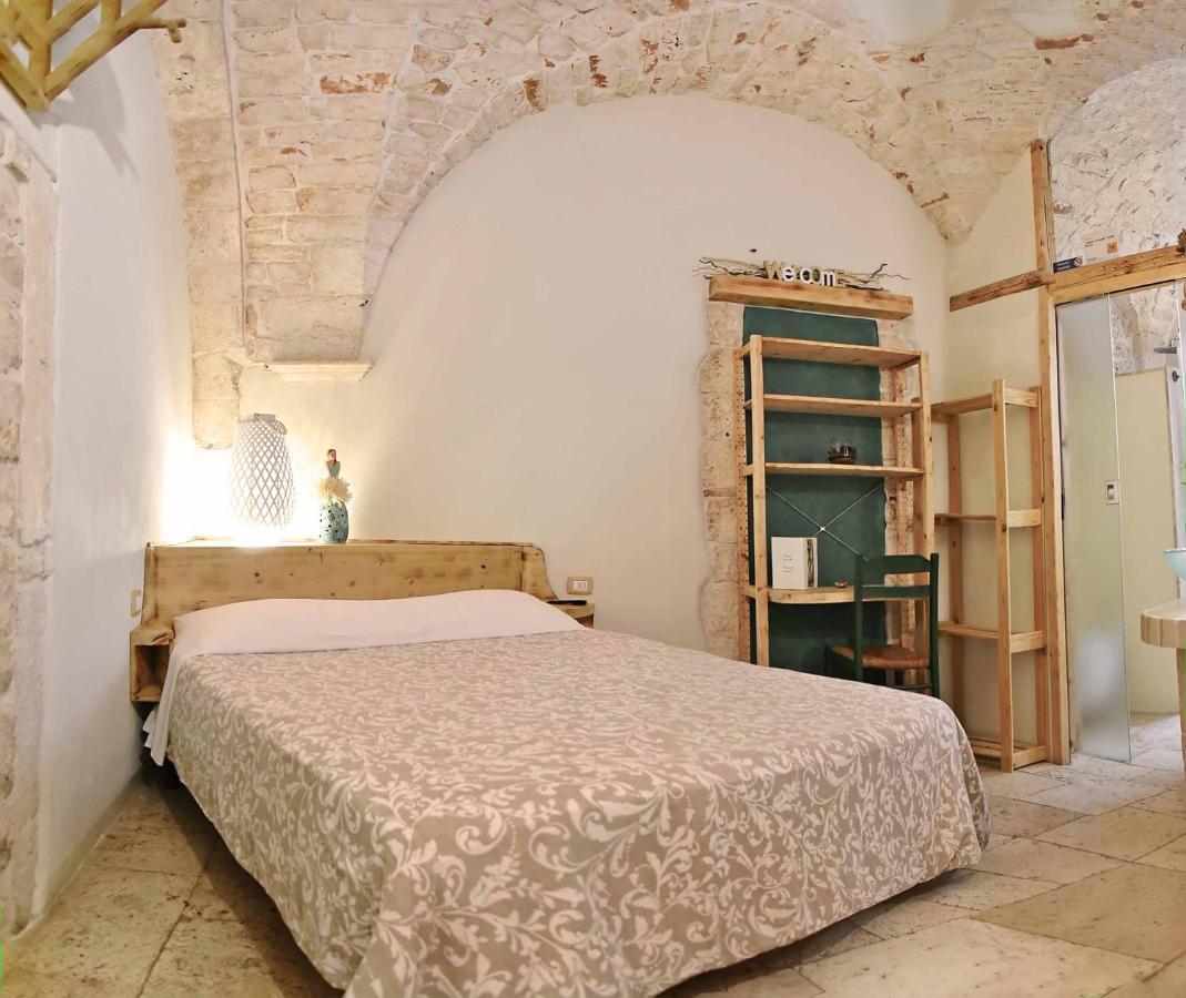 L'Angolo Di Gaudi, Alcoba Blanca Putignano Luaran gambar